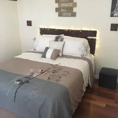 Meet The Browns With Parking Apartment